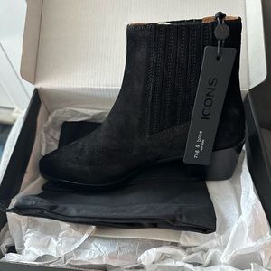Rag & Bone Black Suede Rover Boots NWT